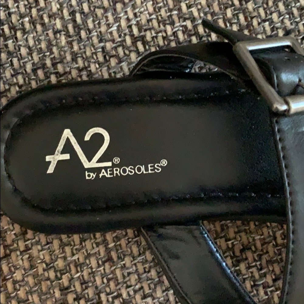 Aerosoles Thong Sandals - Size 7 - Picture 2 of 5